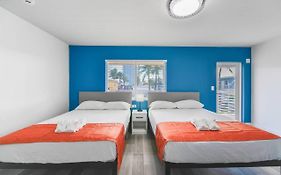 Gorgeous 1 Bedroom Steps From The Beach #45